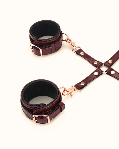 Arnés con Collar y Esposas Rojo